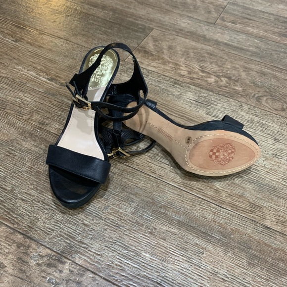 VC Black Strapy Heel - Picture 3 of 6